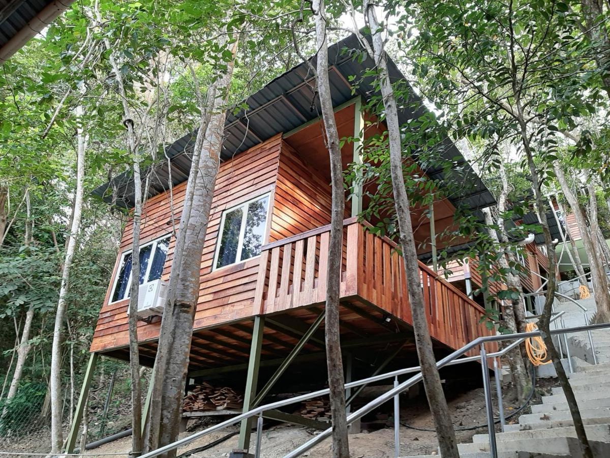 Utan Teluk Nipah Villa Pekan Pangkor Exterior photo